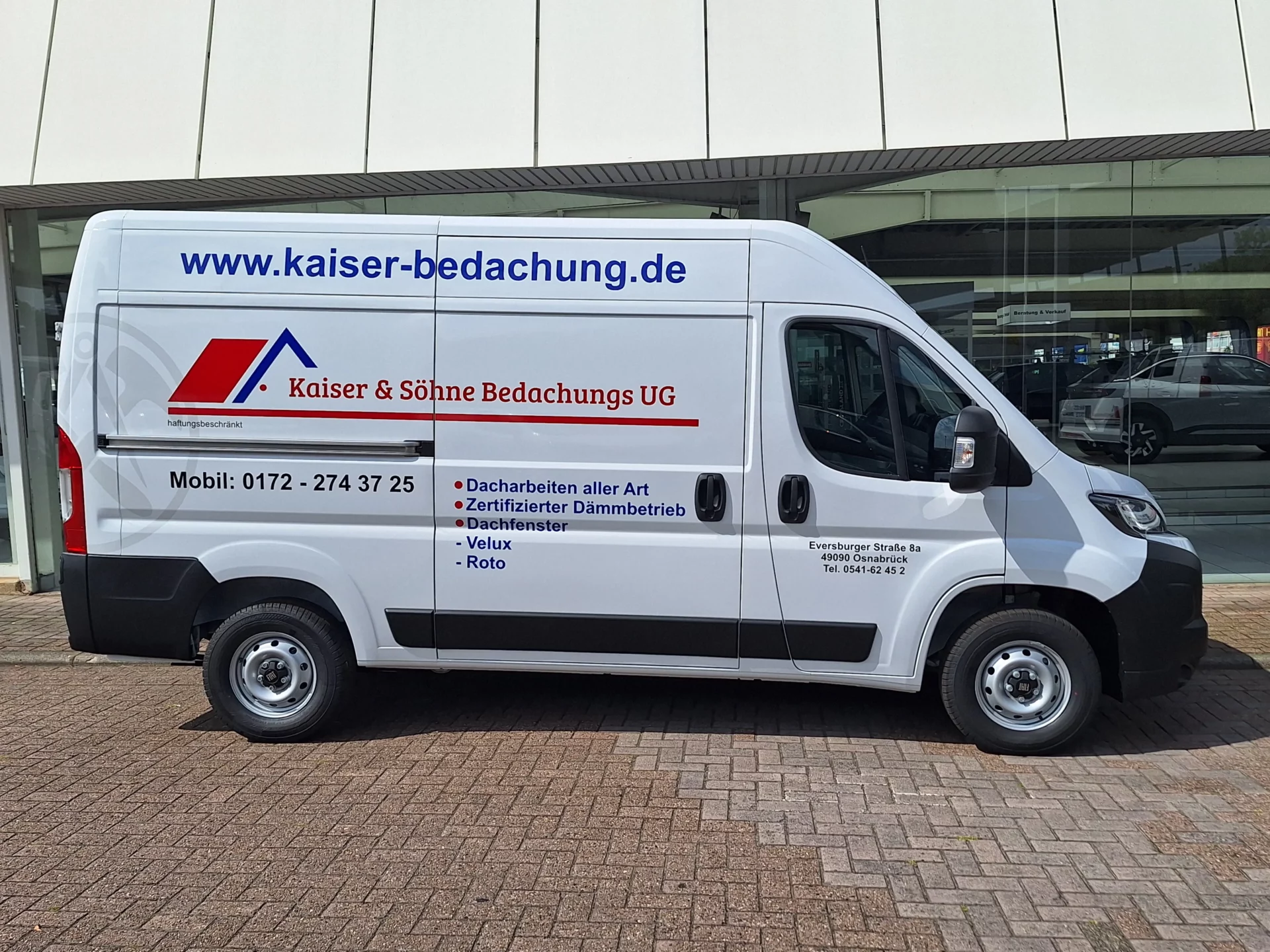 Kaiser und Söhne Firmenfahrzeug
